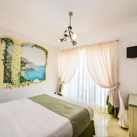 Отель Degli Agrumi 3*