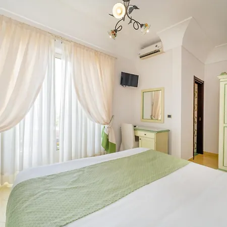 Hotel Degli Agrumi 3*