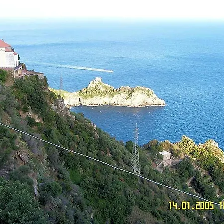Degli Agrumi 3*