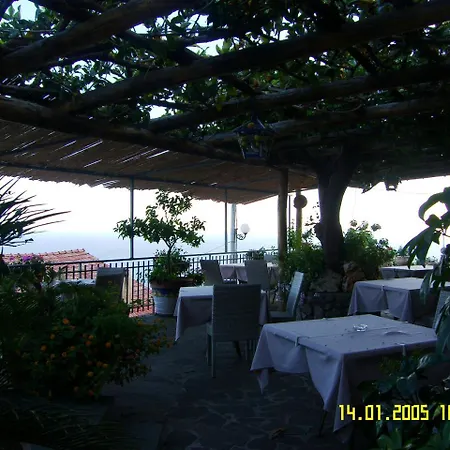 Degli Agrumi 3*