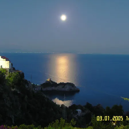 Degli Agrumi 3*