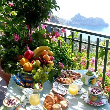 Degli Agrumi 3*